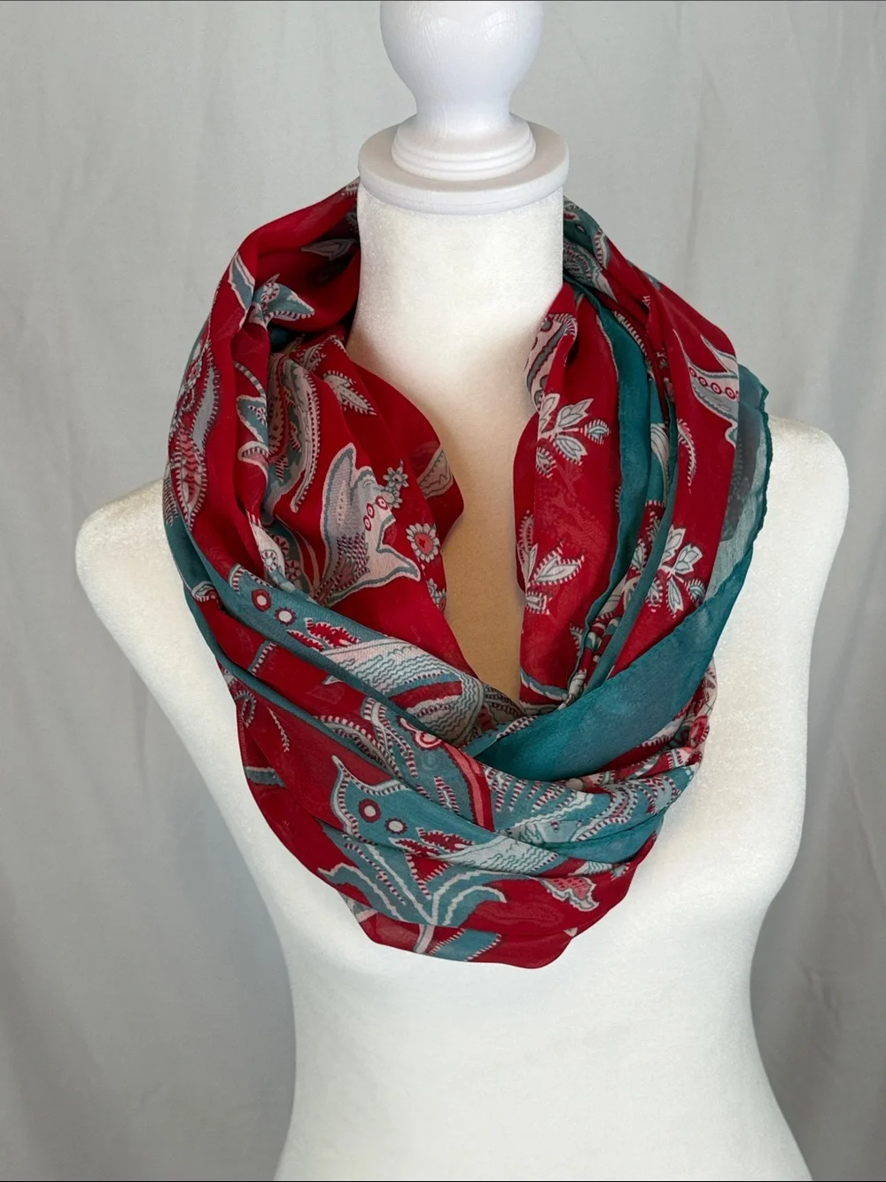 Women's LOFT The Infinity 3-Way Scarf Blue Red and White Botanical NWT